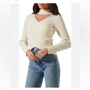 Cross Front Sweater ASTR the Label